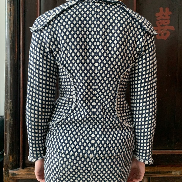 Chanel Suit- Spring 2008 - Picture 4 of 10